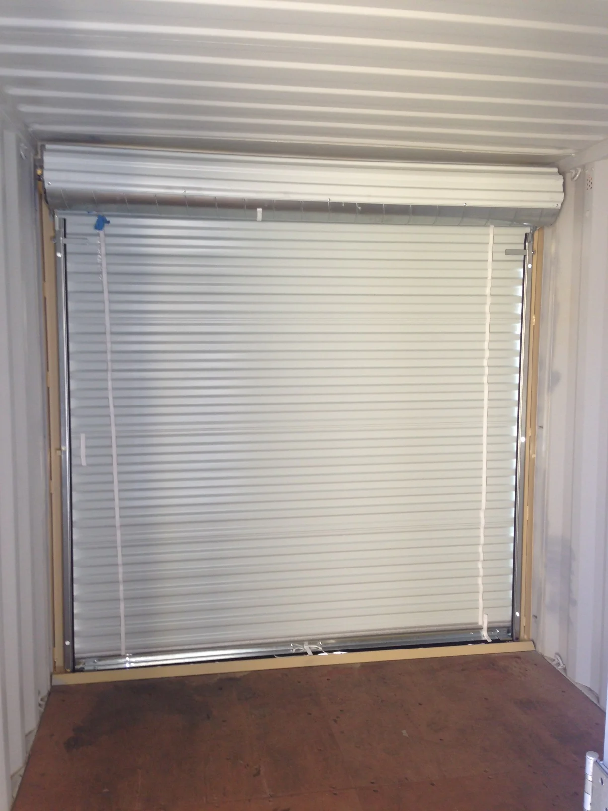 16 ft Opslagcontainer met Roldeur - الصورة 2
