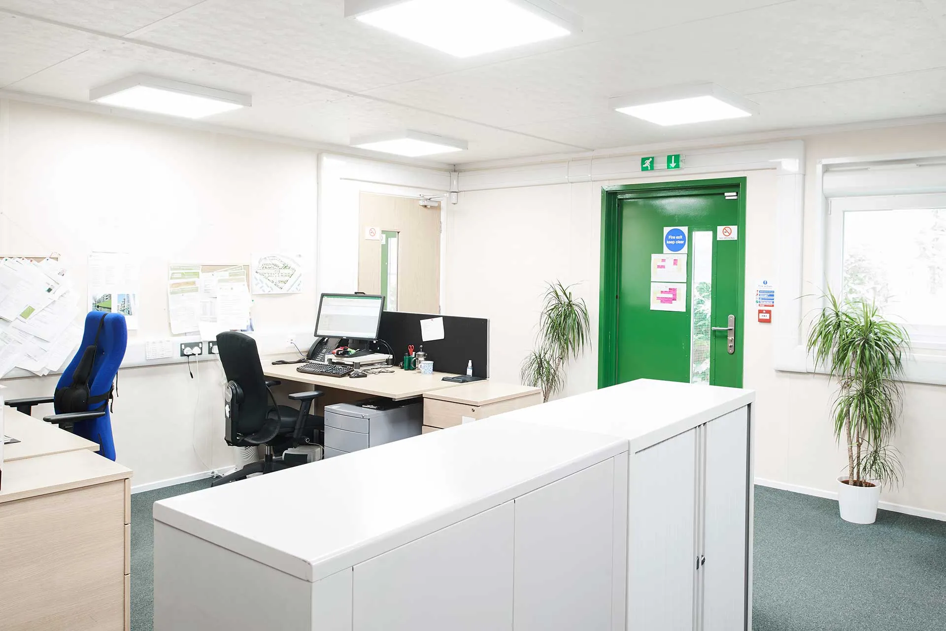 (3 vakken) Modulair gebouw conform de regelgeving - obrazek 2