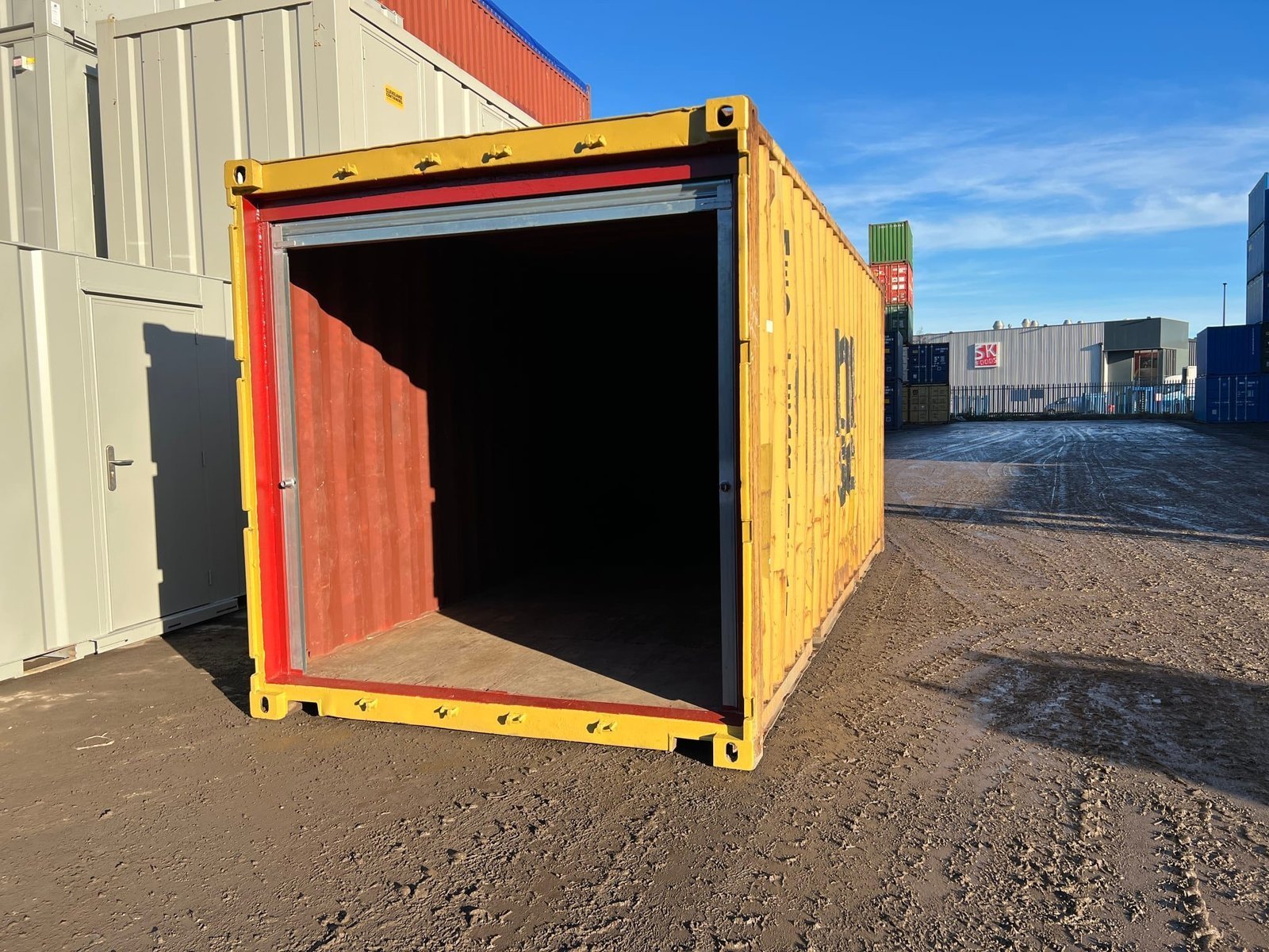 20ft zeecontainer met roldeur te koop - Afbeelding 3