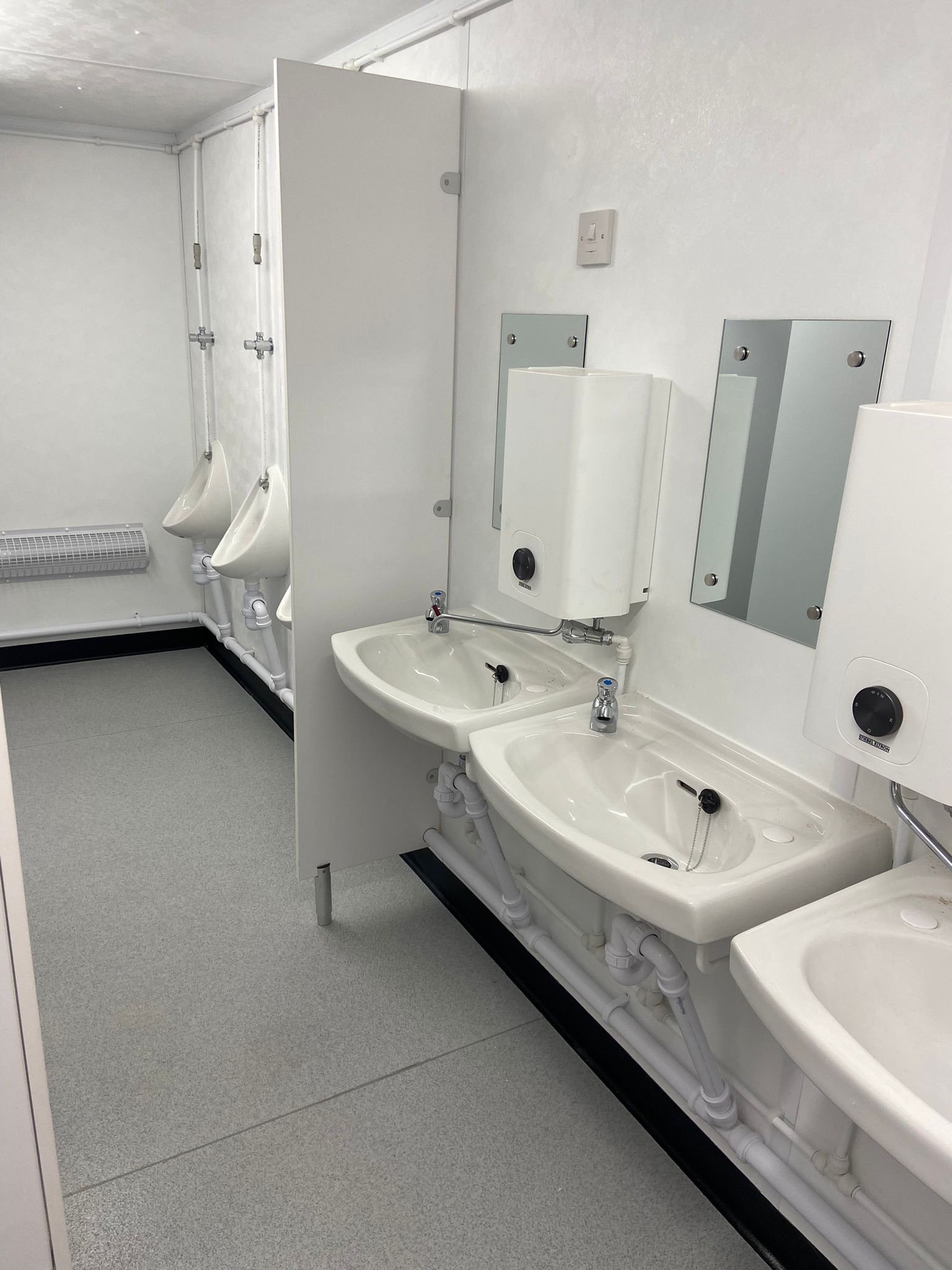 6+1 stalen toiletcabine - Afbeelding 4