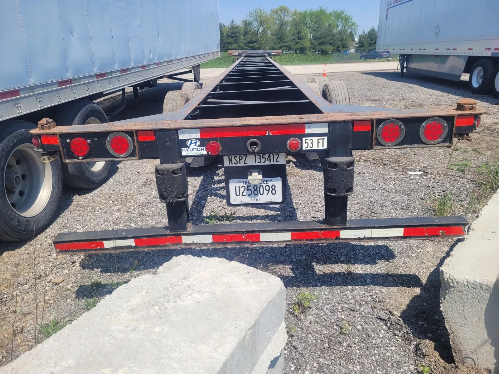 53ft Hyundai zeecontainerchassis – 2011 - obrazek 2