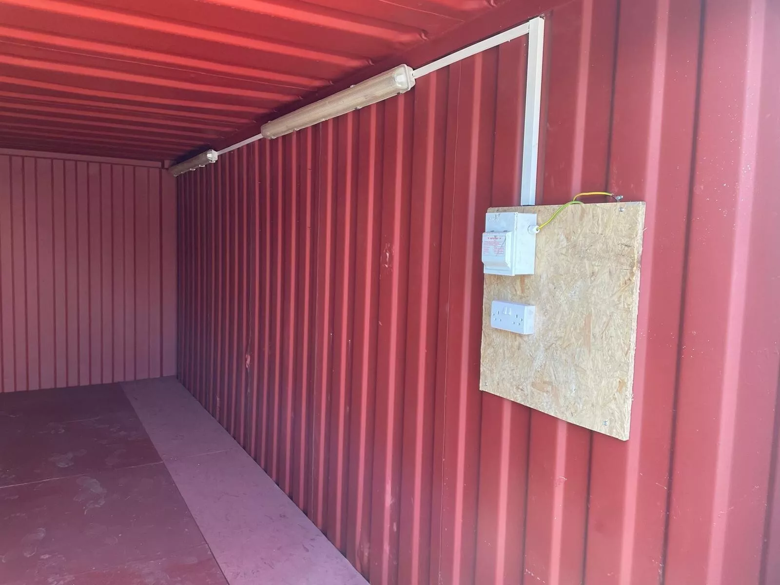 Vandalismebestendige opslagcontainer van 6 x 2,4 meter - Levering door heel het land - Afkomstig uit Salford - Image 3