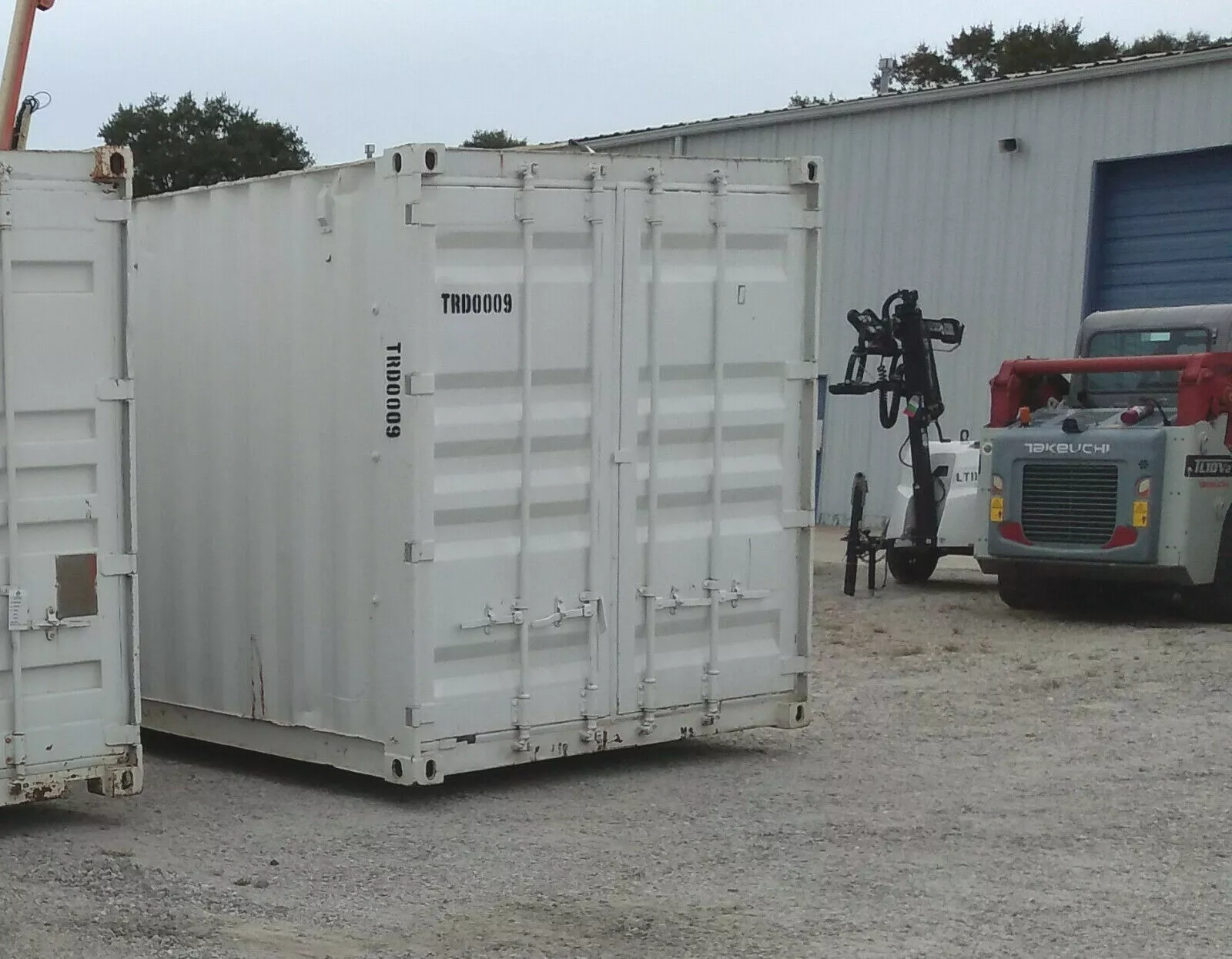 Winkel in een 40ft container - Klimaatgeregelde kantoorruimte + opslagruimte/stellingen voor inventaris – Bild 11
